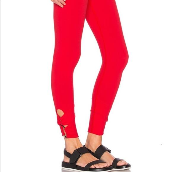 Beyond Yoga In The Loop / Infinity Loop Midi Cropped Leggings In Red - Picture 1 of 8